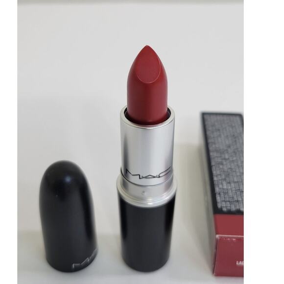 MAC Lipstick Lustre Shade Lady Bug Full Size 510 Glam Goth Wimsigoth Sexy NWT - Picture 2 of 4